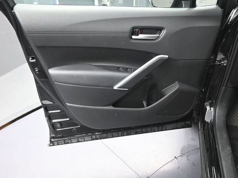 Used 2026 Toyota Corolla Cross XLE FWD image 20