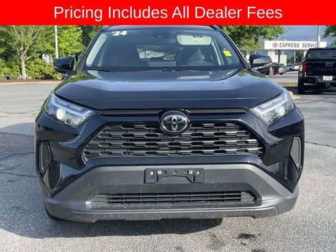 Used 2024 Toyota RAV4 XLE AWD/4WD image 8