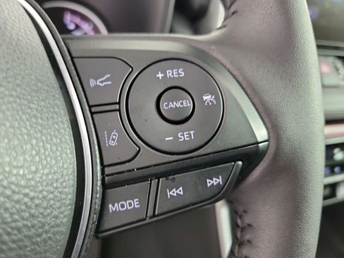 Used 2025 Toyota RAV4 XLE Premium w/ Weather Package AWD/4WD image 25