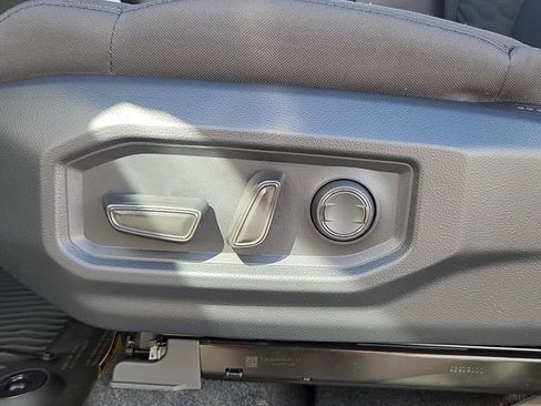 New 2026 Toyota Tundra SR5 image 8