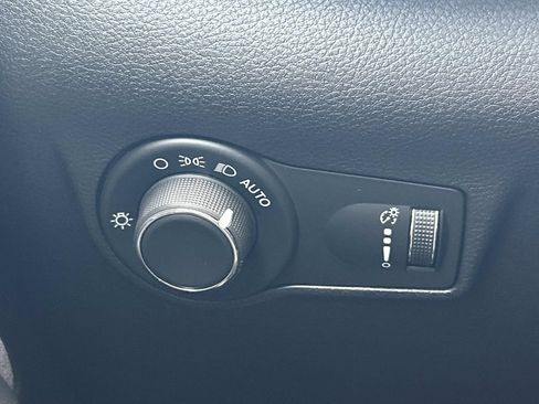 Used 2024 Jeep Compass Sport AWD/4WD image 28
