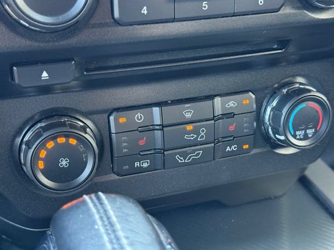 Used 2018 Ford F150 XLT w/ Equipment Group 302A Luxury AWD/4WD image 25