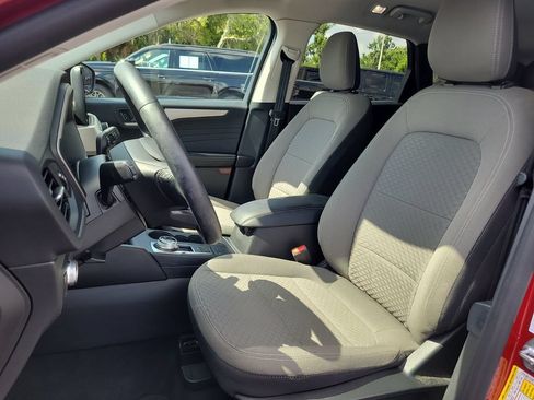 Certified 2022 Ford Escape SE w/ SE Sport Appearance Package FWD image 17