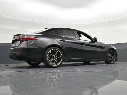Used 2023 Alfa Romeo Giulia Ti RWD image 33