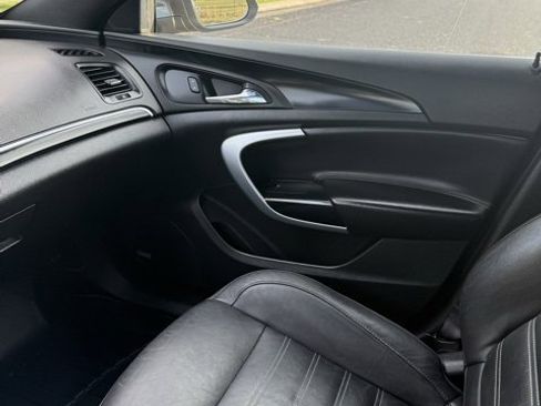 Used 2017 Buick Regal GS w/ Driver Confidence Package #2 image 30