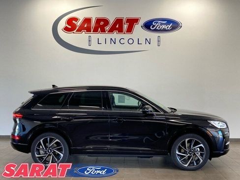 New 2025 Lincoln Corsair Grand Touring w/ Equipment Group 302A image 1