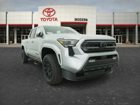 New 2026 Toyota Tacoma SR5 AWD/4WD image 15