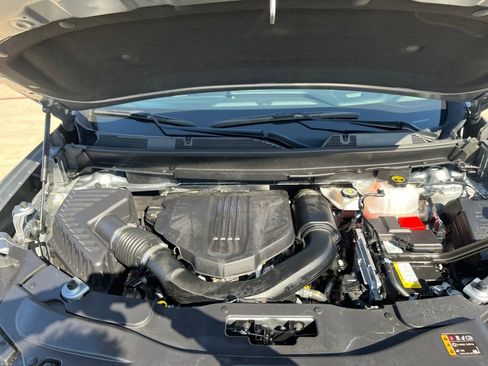 Used 2025 GMC Acadia Elevation image 24