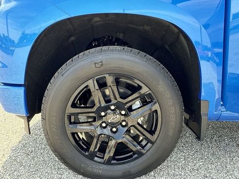 Certified 2025 Chevrolet Silverado 1500 Custom image 33