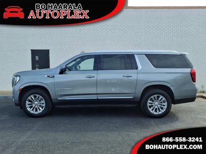 Used 2023 GMC Yukon XL SLT w/ SLT Premium Package