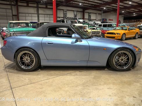Used 2002 Honda S2000 image 25