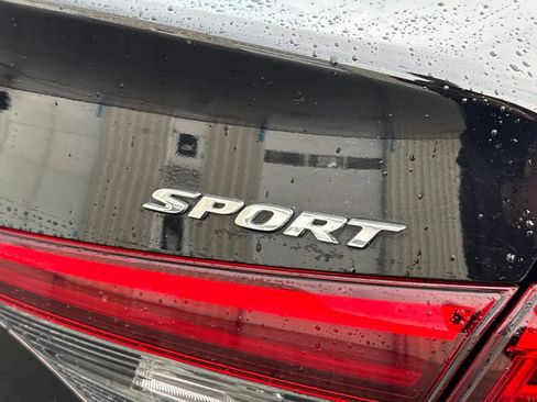 Certified 2023 Honda Civic Sport image 10