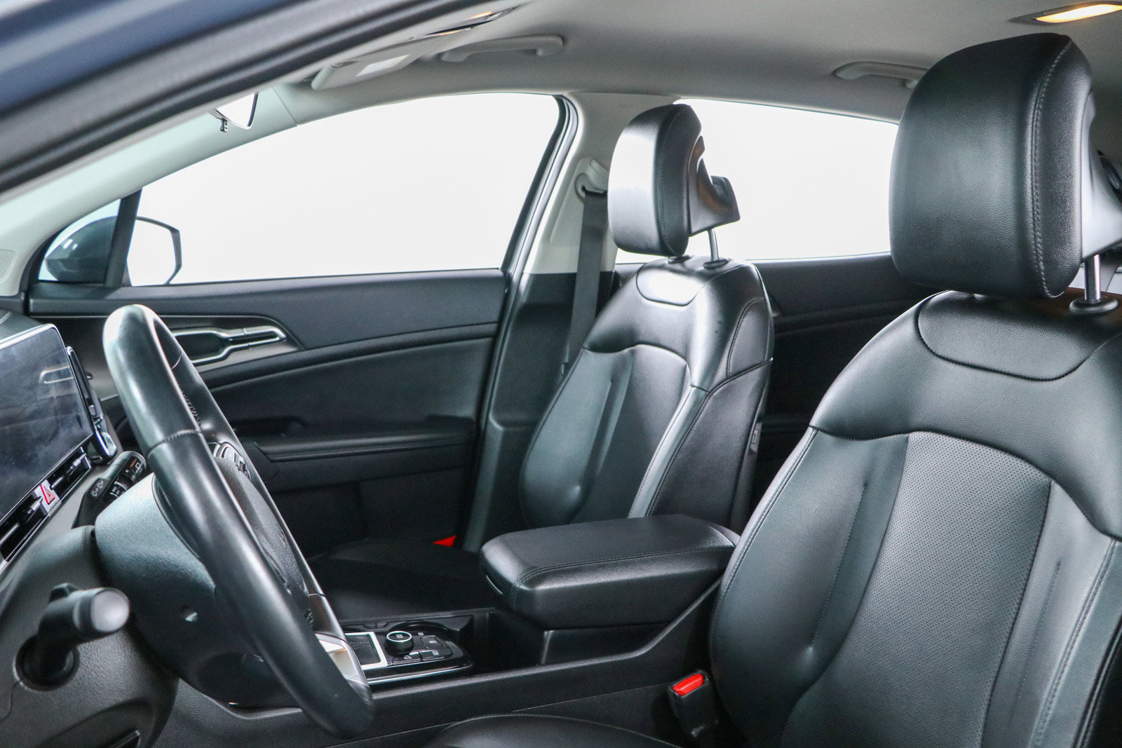 Used 2023 Kia Sportage EX FWD image 23