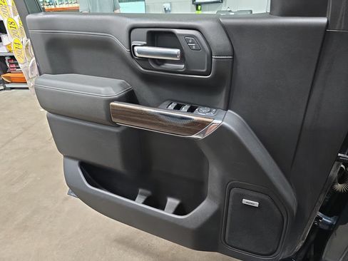Used 2019 Chevrolet Silverado 1500 RST AWD/4WD image 27