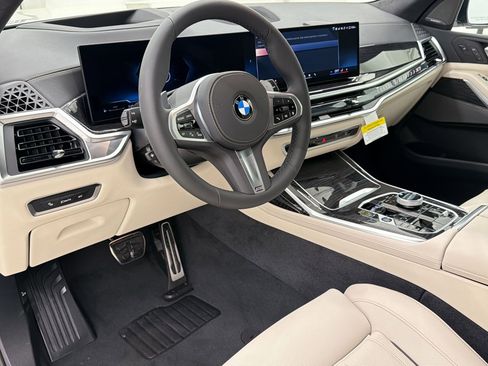 New 2026 BMW X7 xDrive40i AWD/4WD image 4