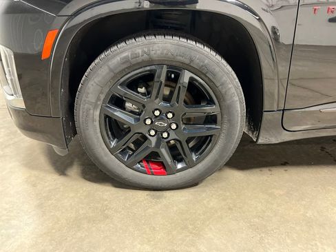 Certified 2023 Chevrolet Traverse Premier w/ Redline Edition image 26