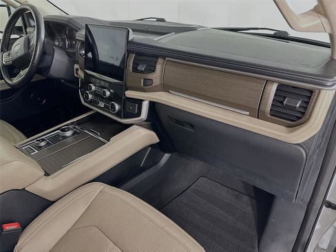 Used 2024 Ford Expedition Max Limited image 28