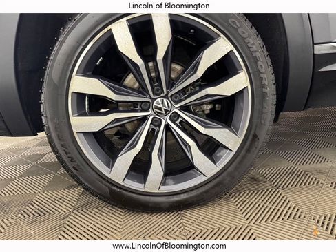Used 2023 Volkswagen Atlas SEL Premium AWD/4WD image 21