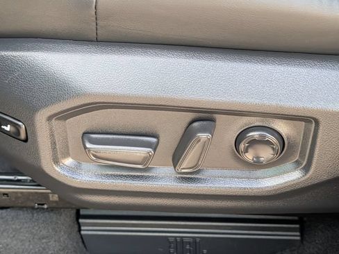 Used 2023 Toyota Sequoia Platinum AWD/4WD image 26
