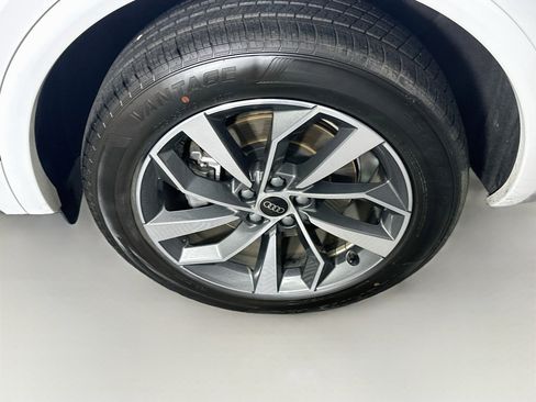 Used 2024 Audi Q5 2.0T Premium Plus AWD/4WD image 11