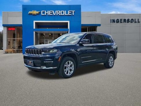 Used 2023 Jeep Grand Cherokee L Limited AWD/4WD image 39