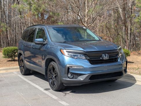 Used 2021 Honda Pilot Special Edition image 2