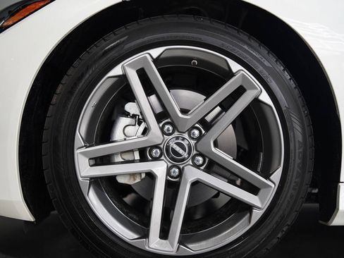 Used 2025 Nissan Z Sport w/ Floor Mat Package RWD image 25