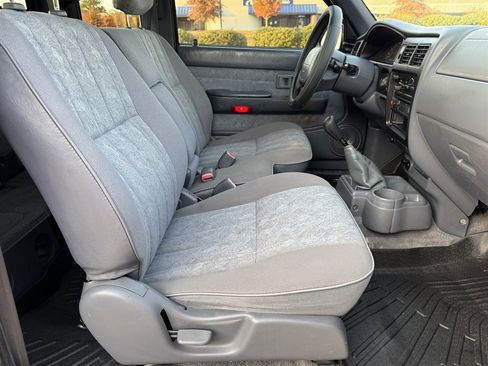 Used 2000 Toyota Tacoma 2WD Xtracab image 95