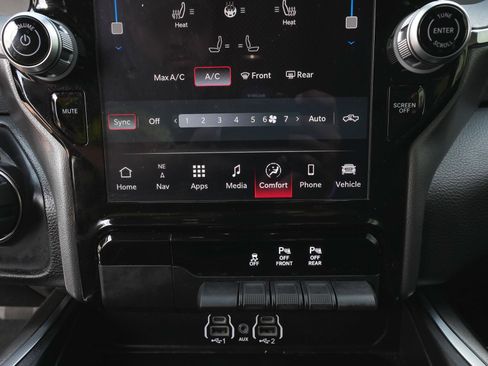 Used 2025 RAM 1500 Big Horn AWD/4WD image 20