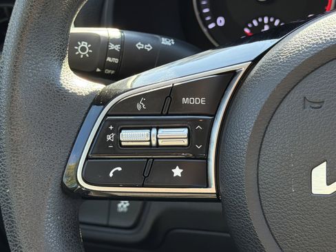 Used 2024 Kia Forte LXS w/ LXS Technology Package image 24