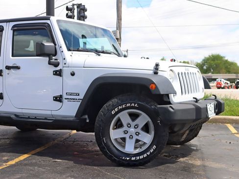 Used 2015 Jeep Wrangler Unlimited Sport w/ Quick Order Package 24S AWD/4WD image 3