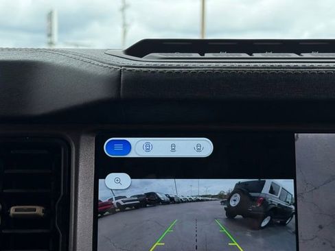 Used 2025 Ford Bronco Badlands AWD/4WD image 5
