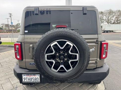 Used 2025 Ford Bronco Outer Banks AWD/4WD image 7