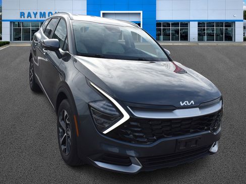 Used 2024 Kia Sportage EX AWD/4WD image 9