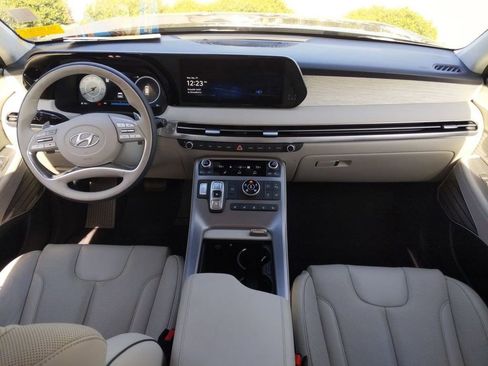 Used 2023 Hyundai Palisade Calligraphy image 15