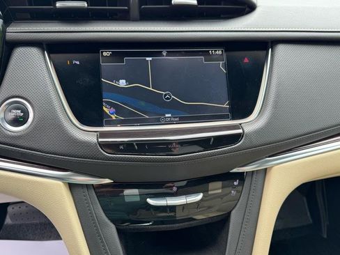Used 2017 Cadillac XT5 Premium Luxury AWD/4WD image 18