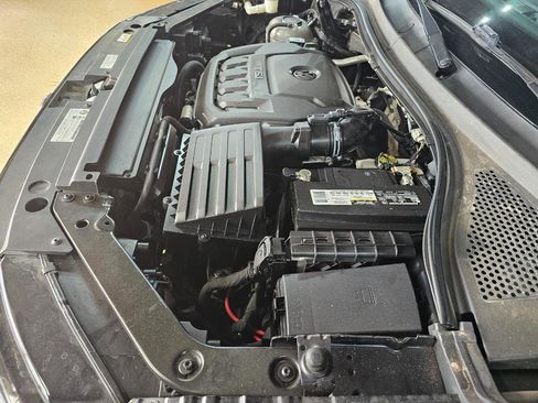 Used 2019 Volkswagen Tiguan SE FWD image 45