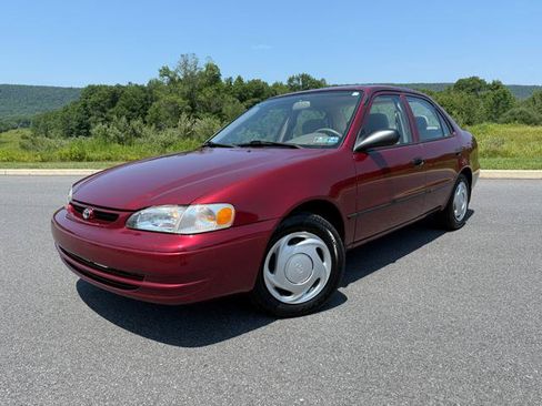 Used 1999 Toyota Corolla CE w/ Value Pkg FWD image 1