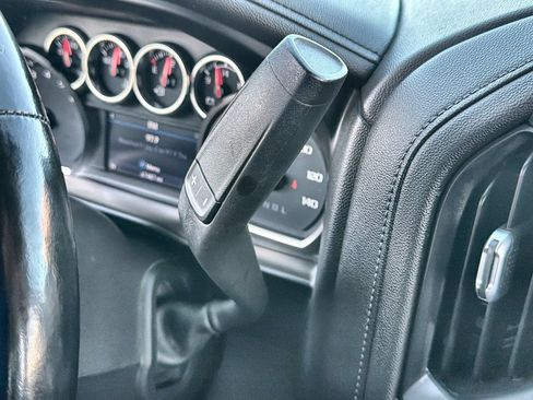 Used 2021 Chevrolet Silverado 1500 LTZ RWD image 20