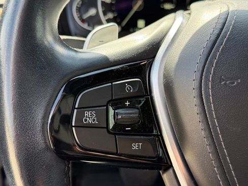Used 2019 BMW 530i w/ Convenience Package RWD image 15