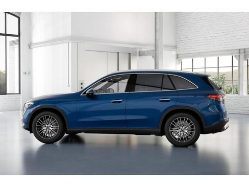 Certified 2026 Mercedes-Benz GLC 300 image 32