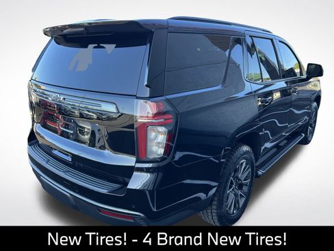 Used 2022 Chevrolet Tahoe Z71 w/ Luxury Package AWD/4WD image 11