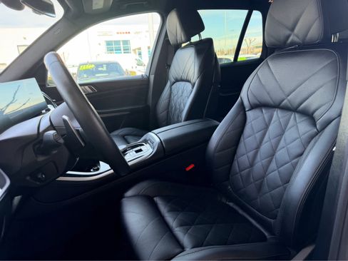 Used 2026 BMW X5 sDrive40i image 13