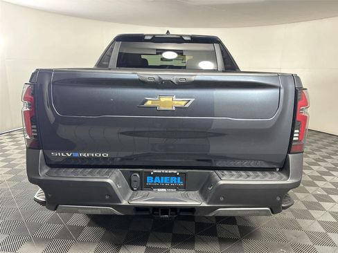Used 2025 Chevrolet Silverado EV LT AWD/4WD image 4