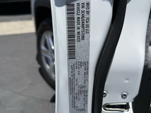 Used 2023 Jeep Compass Sport AWD/4WD image 33