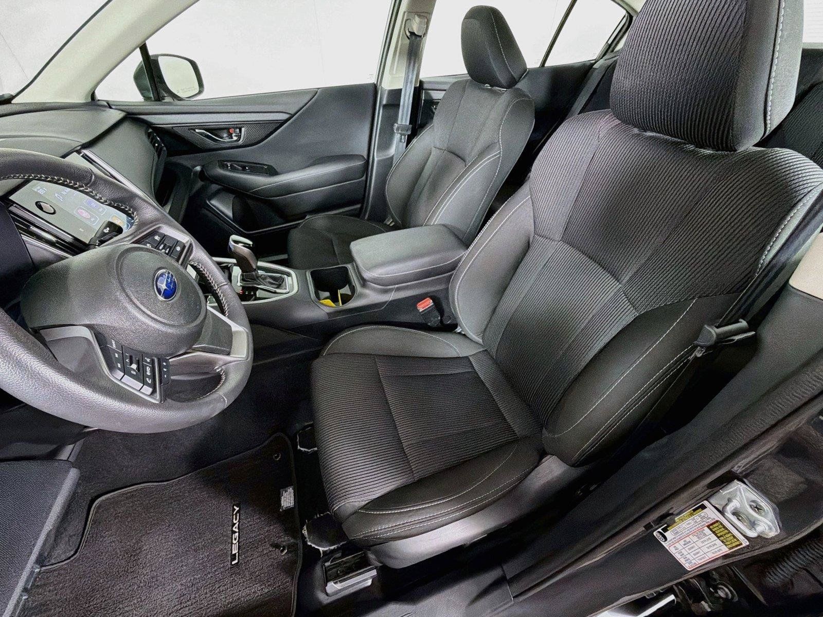 Used 2025 Subaru Legacy Premium AWD/4WD image 2
