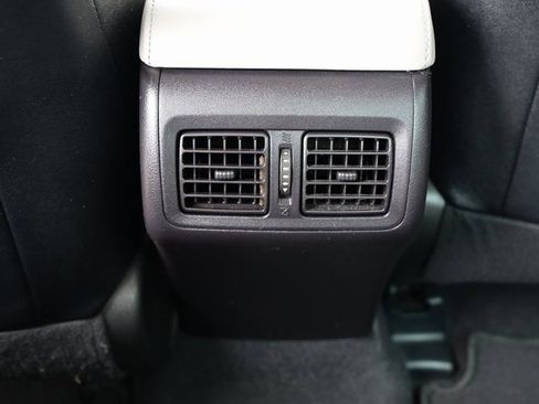 Used 2015 Toyota Camry XSE image 26