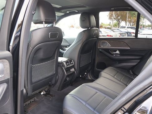 Used 2020 Mercedes-Benz GLE 350 4MATIC w/ Premium Package image 34