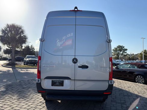 New 2026 Mercedes-Benz Sprinter 2500 image 9