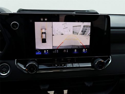 Used 2024 Chevrolet Colorado Trail Boss w/ Technology Package image 24